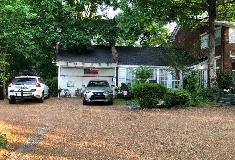 住宿加早餐  Belmont Inn