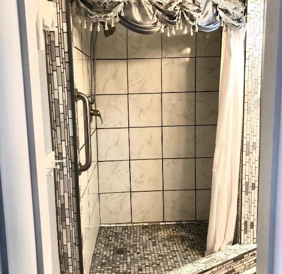 住宿加早餐  Belmont Inn