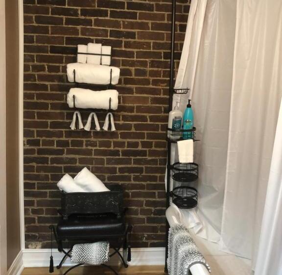 住宿加早餐  Belmont Inn