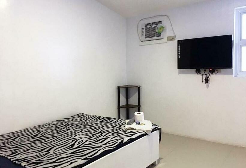 تختخواب و صبحانه Zoom Bnb