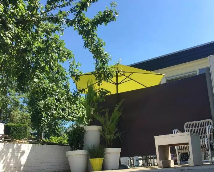 Aamiaismajoitus (B&B) De Tuinkamer     Privé Diner Op De Kamer Mogelijk!!!