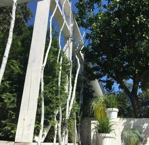 Aamiaismajoitus (B&B) De Tuinkamer     Privé Diner Op De Kamer Mogelijk!!!