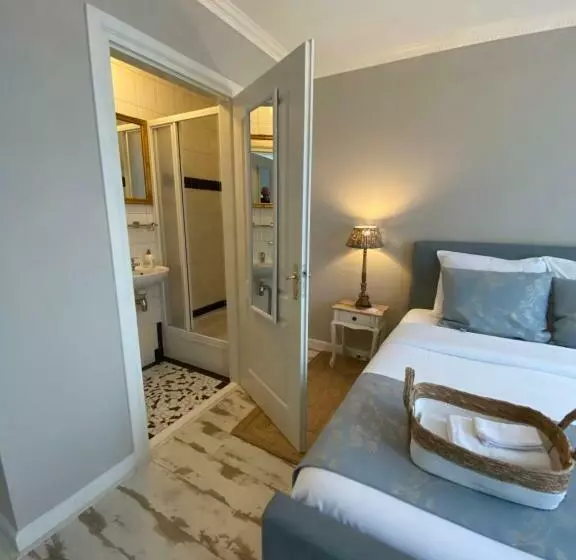 Aamiaismajoitus (B&B) De Tuinkamer     Privé Diner Op De Kamer Mogelijk!!!