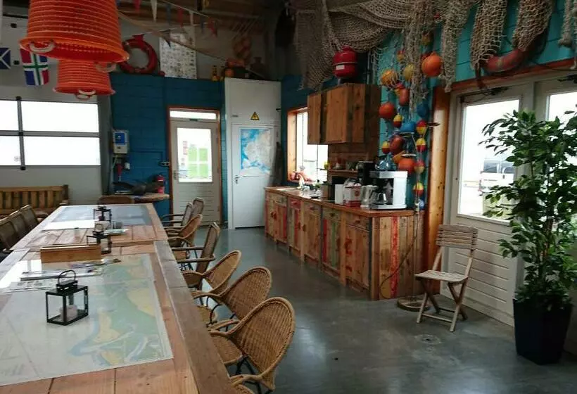 Aamiaismajoitus (B&B) Slaaphuisjes Lauwersmeerplezier!