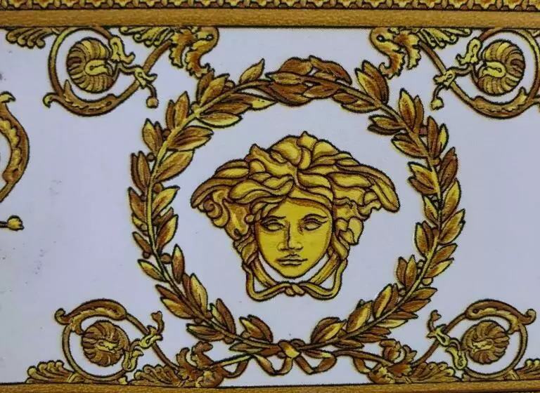 تختخواب و صبحانه Love Nest Versailles   Unique Louis Xiv Decoration   Calm Location Right In City Center