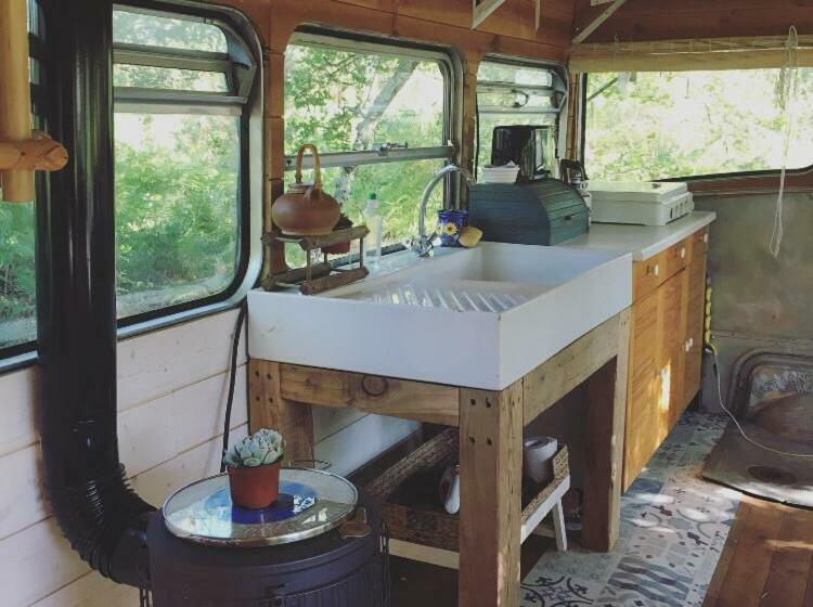 هتل Cosmic English Bus 2 Floor