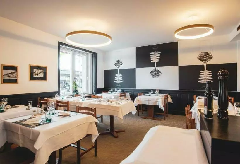 Hotelli Hôtel Victoria