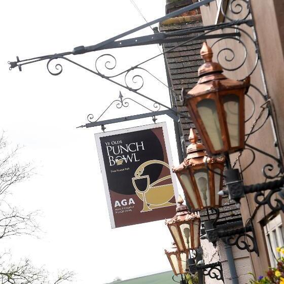 호텔 Ye Olde Punchbowl Country Inn & Gardens