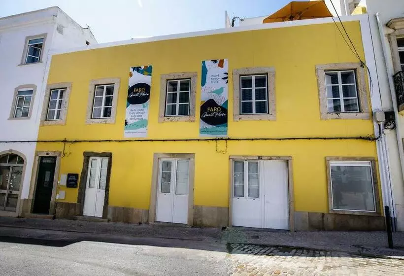 پانسیون Faro Guest House