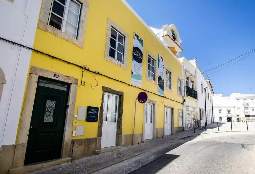 پانسیون Faro Guest House