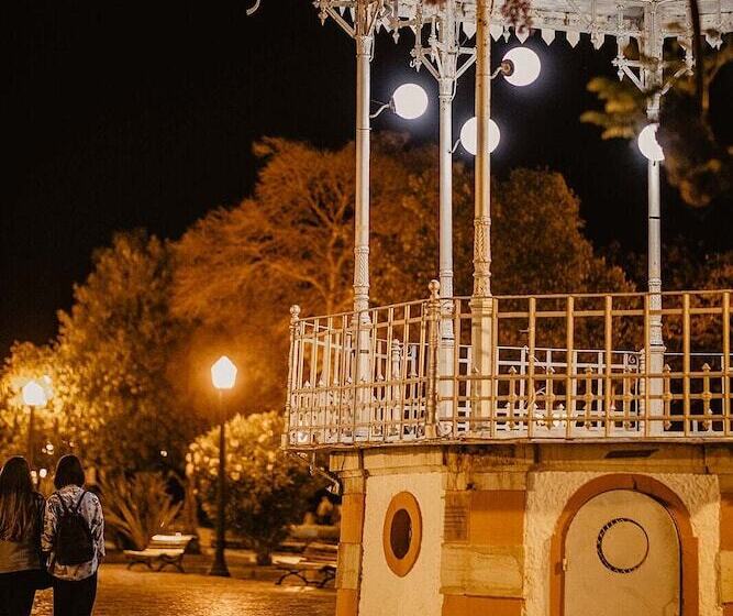 پانسیون Faro Guest House