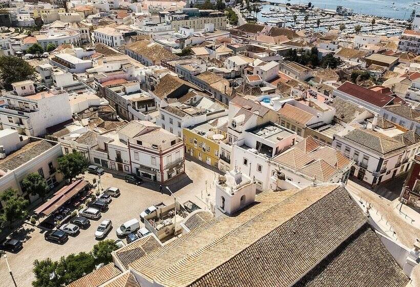 پانسیون Faro Guest House