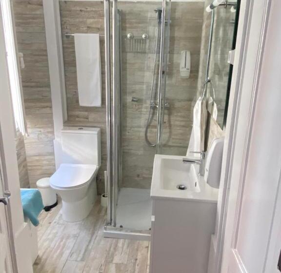 پانسیون Faro Guest House