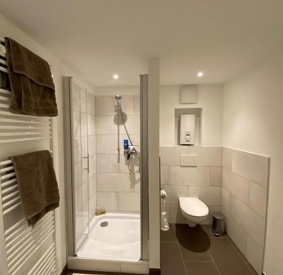 بنسيون Schlössje