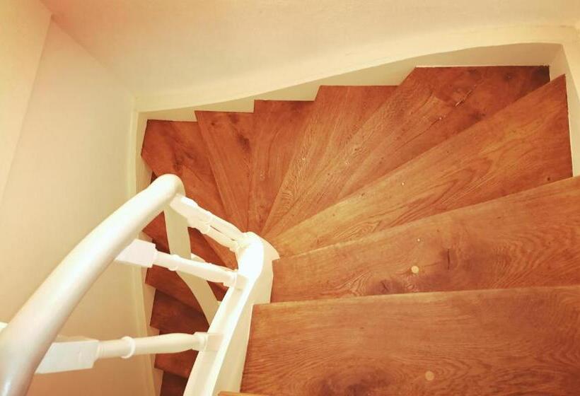 بنسيون Schlössje