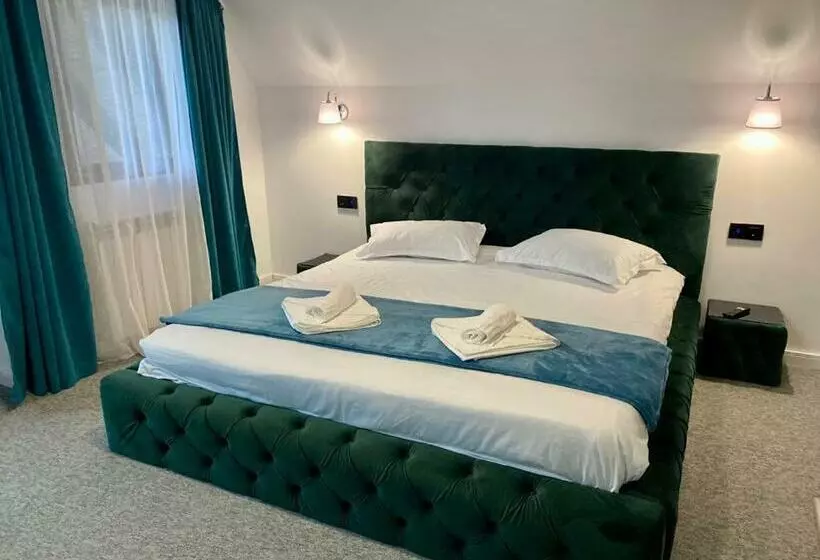 Pensiunea Regal