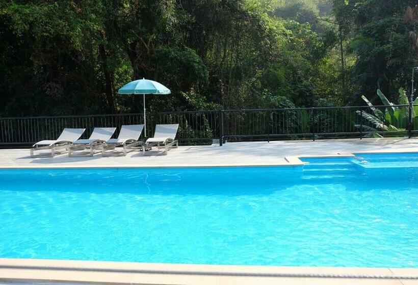 渡假胜地  Namtok Sarika Resotel