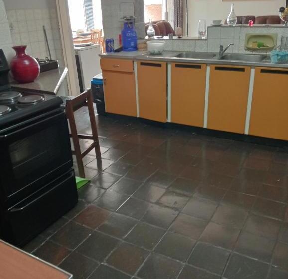 Bed & Breakfast Accommodation@42 Capital