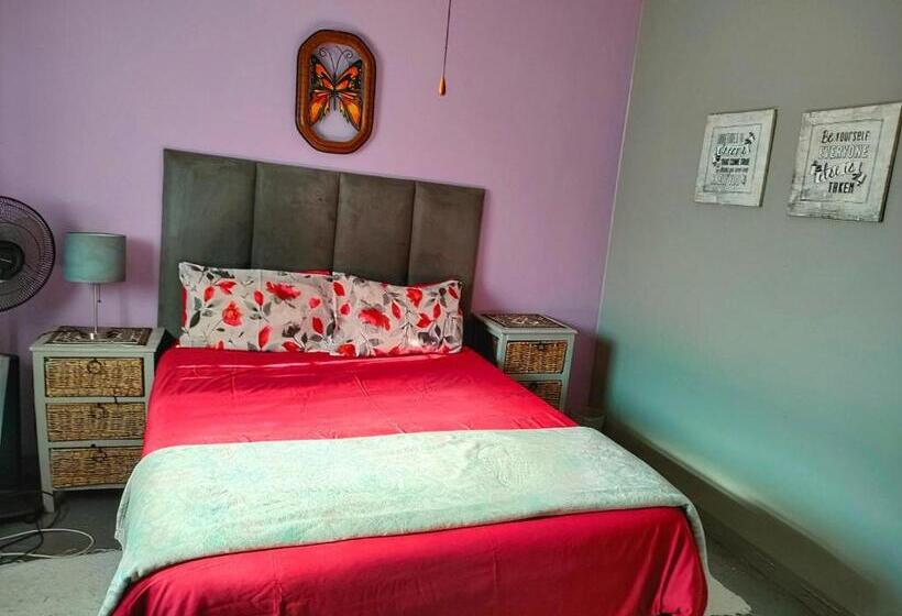 Bed & Breakfast Accommodation@42 Capital