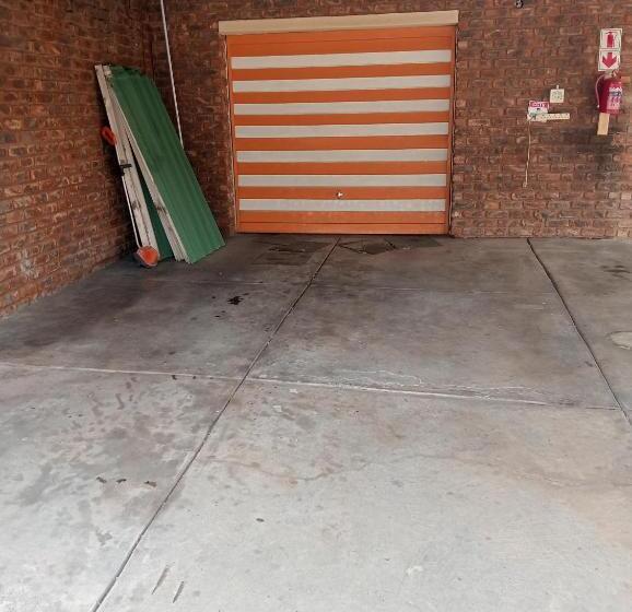 Bed & Breakfast Accommodation@42 Capital