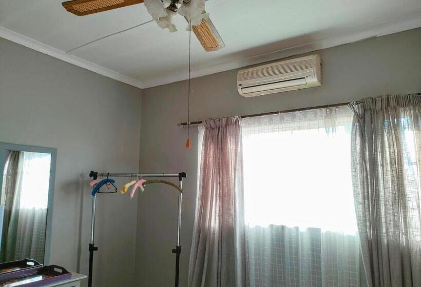 Bed & Breakfast Accommodation@42 Capital