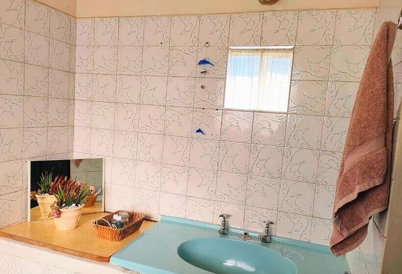 Bed & Breakfast Accommodation@42 Capital