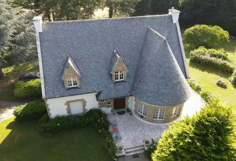 Aamiaismajoitus (B&B) Crown Roads