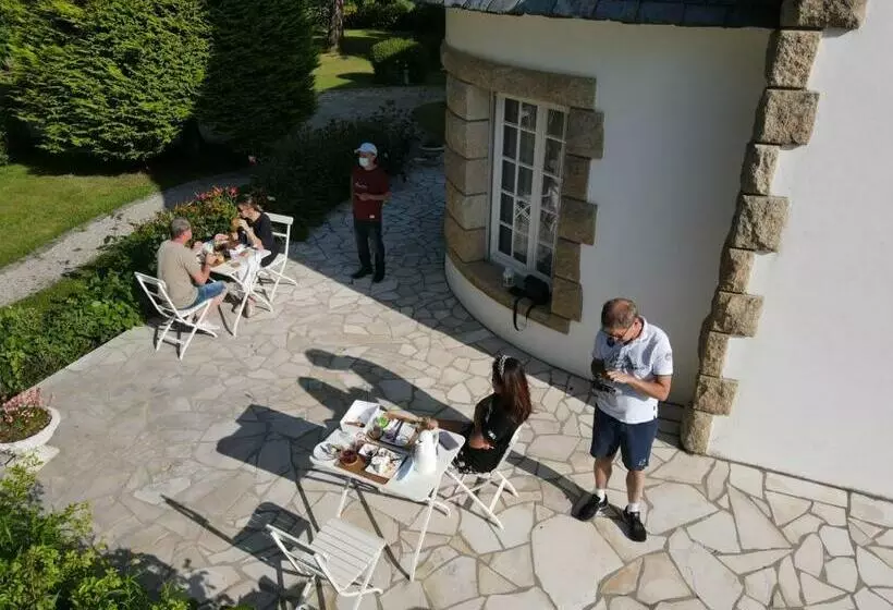 Aamiaismajoitus (B&B) Crown Roads