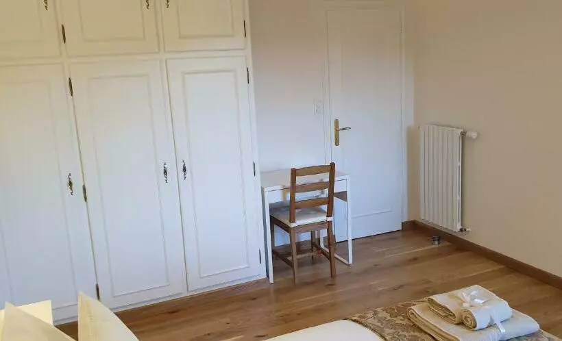 Aamiaismajoitus (B&B) Crown Roads