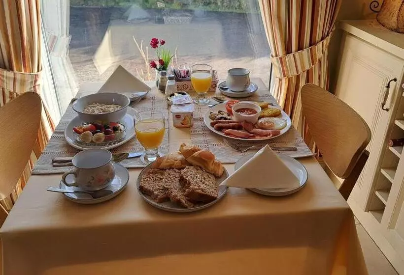 ベッドアンドブレックファースト Hillhead House, F94 F6n1