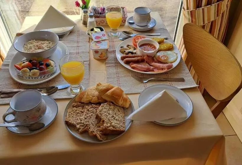 ベッドアンドブレックファースト Hillhead House, F94 F6n1