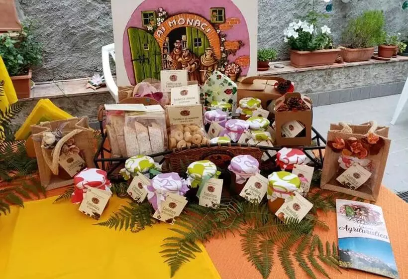 Hotelli Agriturismo Ai Monaci