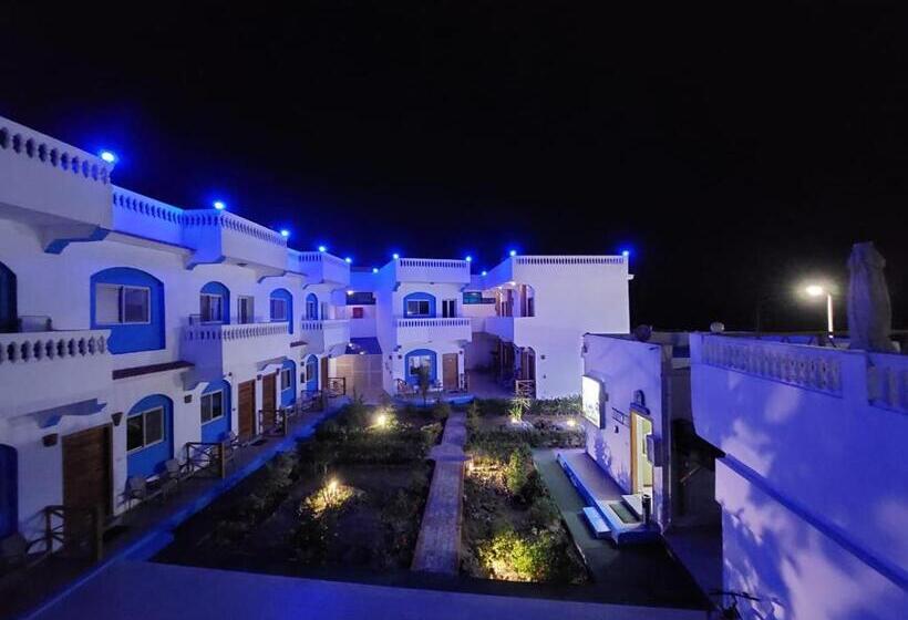 هتل Dahab Beach Lodge