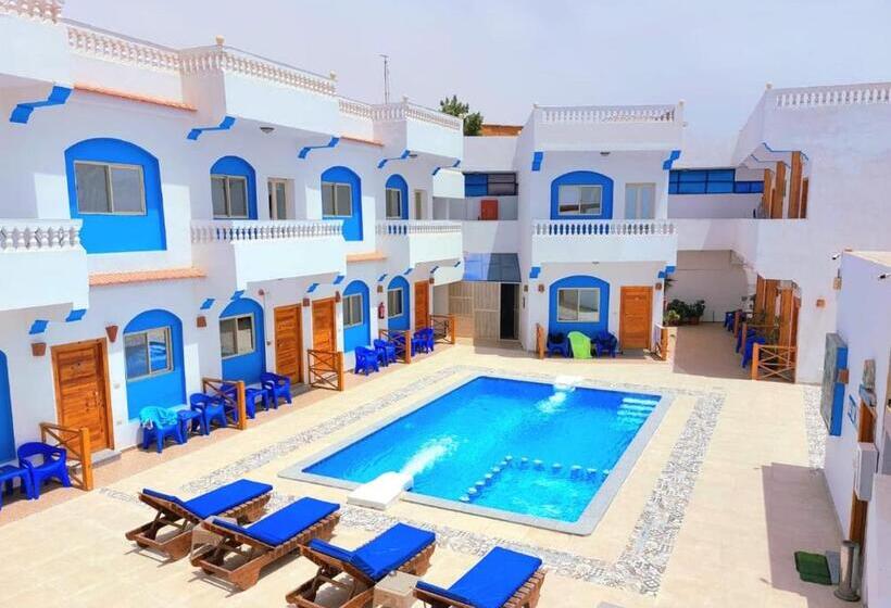 هتل Dahab Beach Lodge