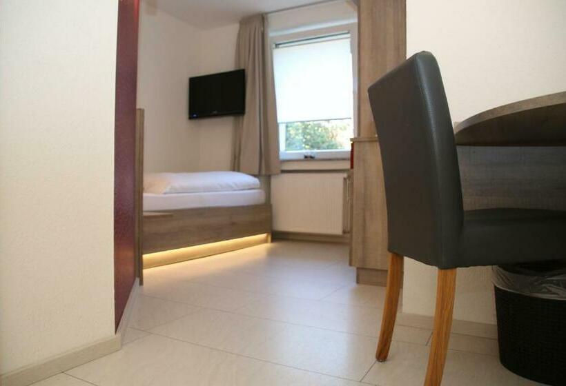 酒店 Zum Goldenen Bullen