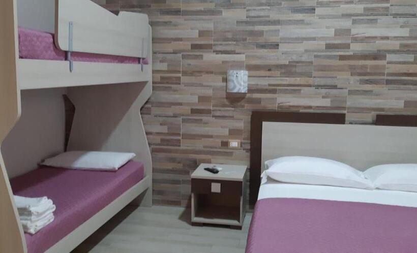 بنسيون Domos La Corte Ghibellina