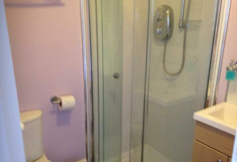 پانسیون Marden Guest House