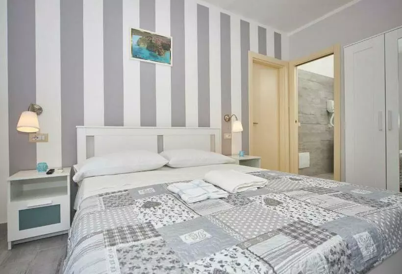 تختخواب و صبحانه Criselle