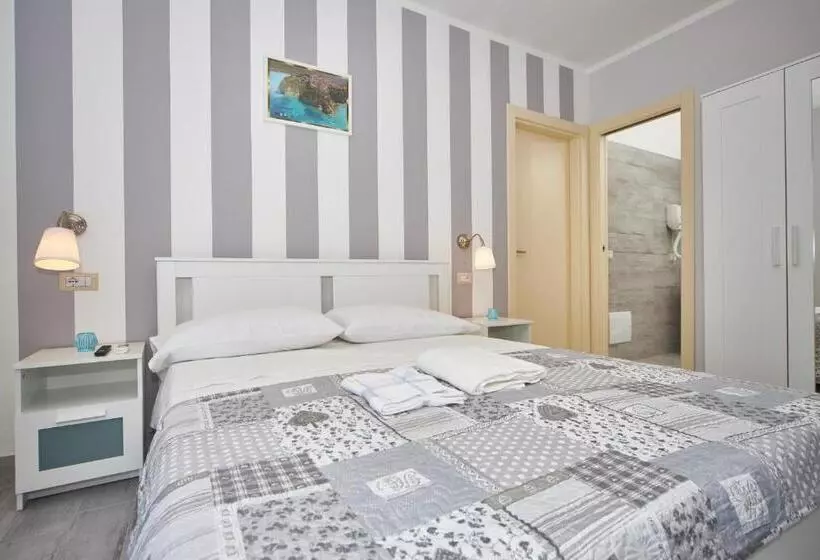 تختخواب و صبحانه Criselle