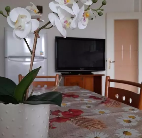 تختخواب و صبحانه Da Dany