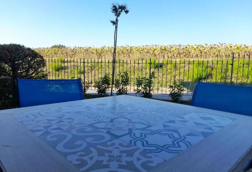 تختخواب و صبحانه Da Dany