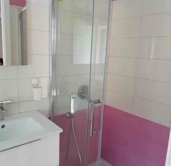 ベッドアンドブレックファースト Flower House