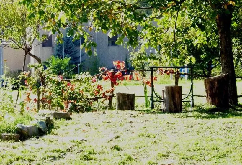 ベッドアンドブレックファースト Il Faggio Rosso