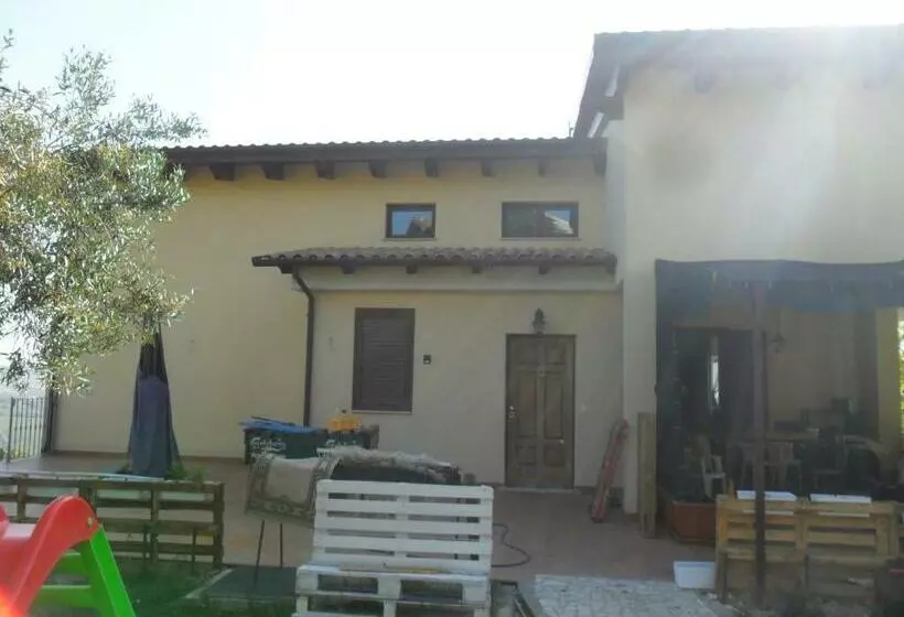 Aamiaismajoitus (B&B) La Villa In Campagna