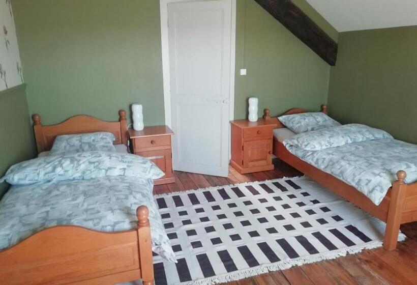 ベッドアンドブレックファースト Thunder Roadhouse