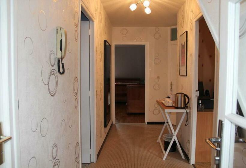 ベッドアンドブレックファースト Un Air Moulinois