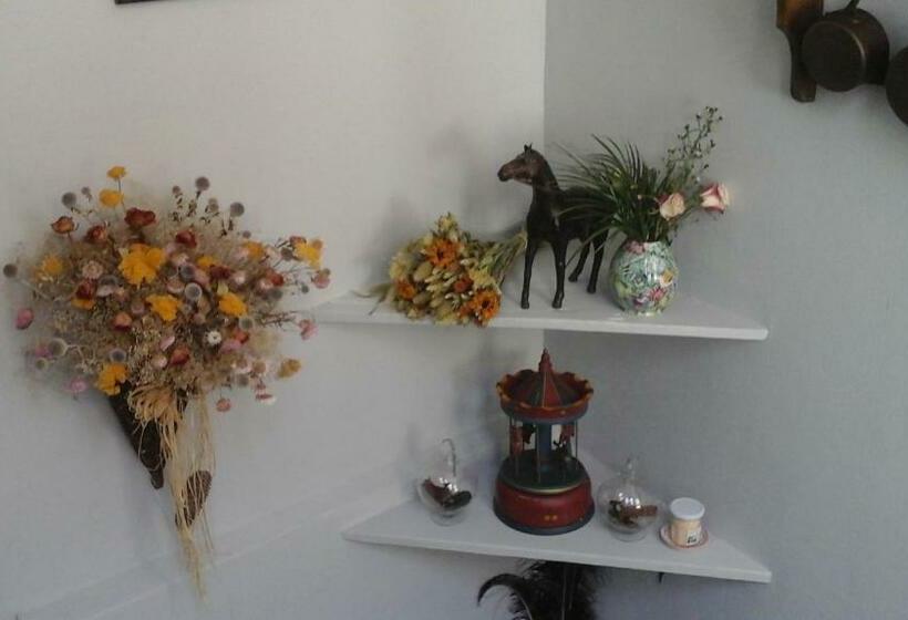 ベッドアンドブレックファースト Un Air Moulinois