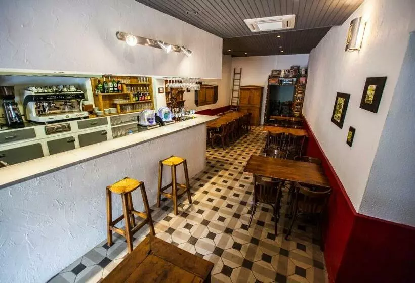 ホテル Hôtel De La Place