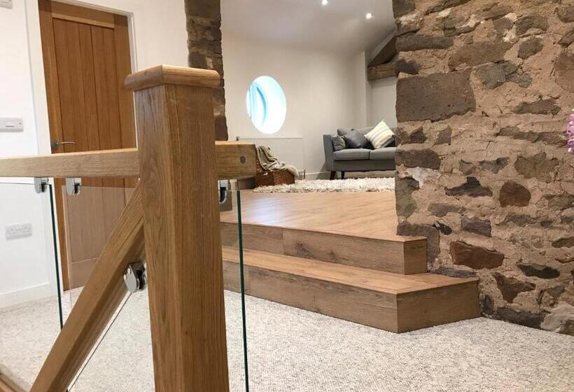 فندق The Hayloft Cheshire