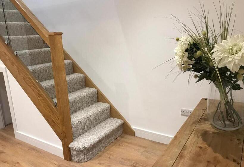 فندق The Hayloft Cheshire